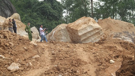 Bình Định: Xử lý nghiêm tình trạng khai thác đá trái phép trên núi Hòn Chà