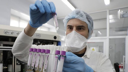 Nga phát triển vaccine có thể chống lại một số loại virus khác nhau