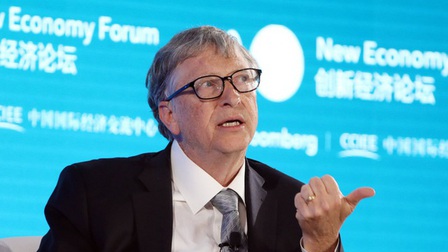 Bill Gates từng bị cảnh báo vì 'email không phù hợp' với nhân viên nữ