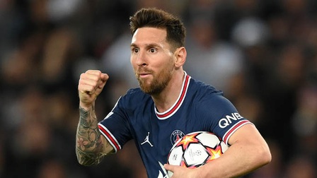Messi sắm vai cứu tinh, PSG vất vả hạ Leipzig