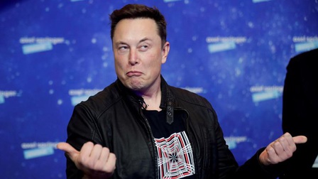 Elon Musk là người đầu tiên trên thế giới có tài sản vượt 300 tỷ USD