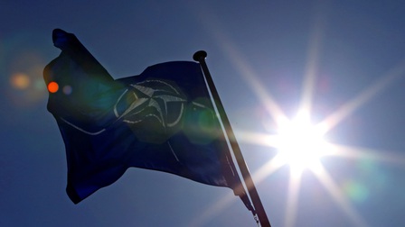 NATO trục xuất một nửa số thành viên của Phái đoàn Nga tại NATO 