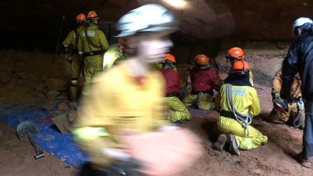 Mắc kẹt trong hang khi đang huấn luyện, 9 lính cứu hỏa thiệt mạng