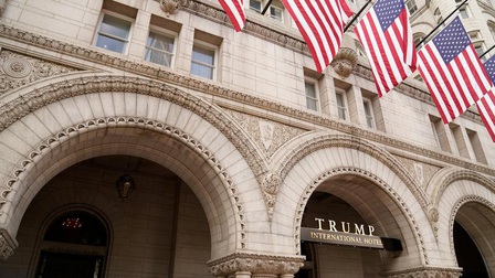 Tổ chức Trump đạt được thỏa thuận trị giá 375 triệu USD để bán khách sạn ở Washington DC