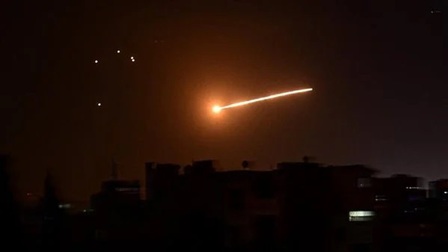 Israel tấn công tên lửa vào thủ đô Damascus của Syria