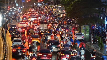 Hướng dẫn di chuyển cho người dân về Hà Nội khi thành phố chuyển cấp độ dịch từ 'Xanh' sang 'Vàng'
