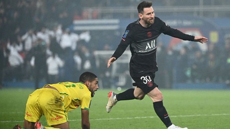 Messi lần đầu ghi bàn tại Ligue 1, PSG thắng Nantes trong thế thiếu người