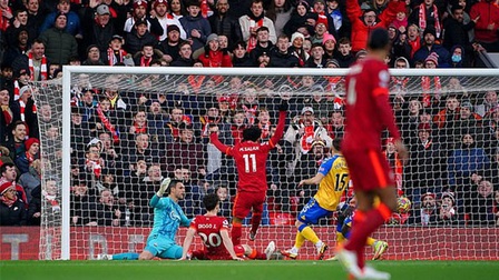 Liverpool 4-0 Southampton: Đại thắng Southampton, Liverpool thay Man City xếp thứ 2 BXH