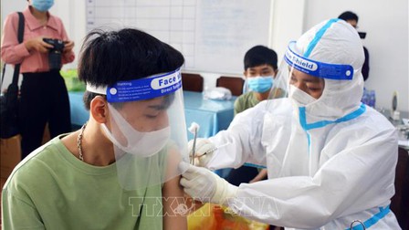 Bộ Y tế yêu cầu ‘siết’ an toàn tiêm chủng tại các địa phương