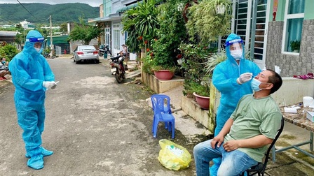 Lâm Đồng: Tạm dừng một số dịch vụ do số ca dương tính với SARS-CoV-2 tăng cao