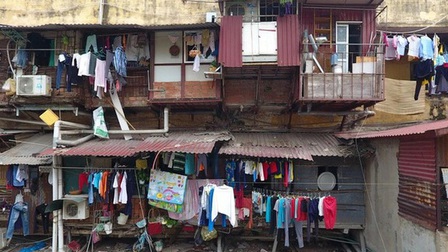 Người dân chung cư cũ Hà Nội sống ở đâu trong thời gian nhà được cải tạo?