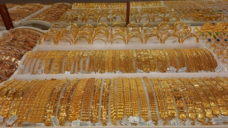 Giá vàng ngày 31/12: Vàng quay đầu tăng giá phiên cuối năm
