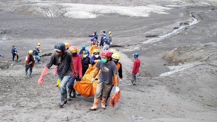 Nạn nhân thiệt mạng do núi lửa Semeru phun trào tăng lên 34 người