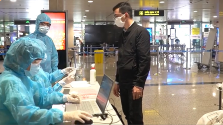 TPHCM: Lấy mẫu tầm soát hành khách quốc nội đi từ sân bay Nội Bài, Vân Đồn, Cát Bi