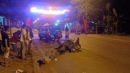 Hòa Bình: Hai xe máy đấu đầu, 2 người tử vong tại chỗ