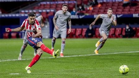 Atletico 2-1 Bilbao: Thắng ngược Bilbao, Atletico gia tăng khoảng cách với Barca