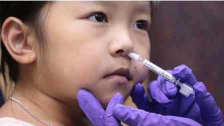 Trung Quốc sẽ triển khai thử nghiệm lâm sàng giai đoạn 1 vaccine Covid-19 dạng xịt mũi tại Hong Kong