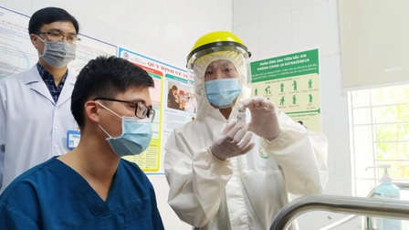 Ngày đầu tiên tiêm vaccine Covid-19 ở Quảng Ninh