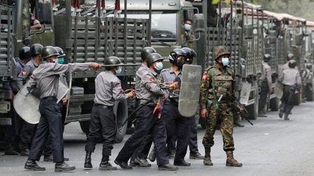Quân đội Myanmar đổ lỗi cho người biểu tình, khẳng định không hề ôn hòa như tuyên bố của phe đối lập