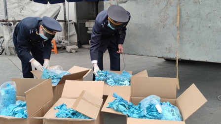 Lạng Sơn: Khởi tố doanh nghiệp nhập khẩu gần 6 tấn găng tay đã qua sử dụng
