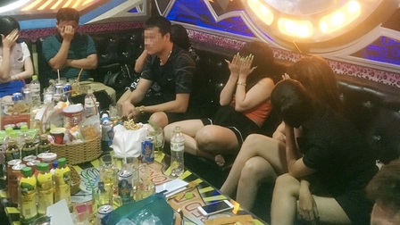 32 người dương tính với ma túy trong quán karaoke Red Diamond