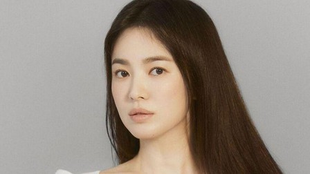 Song Hye Kyo có động thái bất ngờ trong nghiệp diễn, fan nghi ngờ có liên quan tới Song Joong Ki?