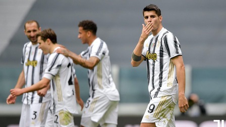 Juventus 3-1 Genoa: 'Lão bà' kiên trì bám đuổi Inter