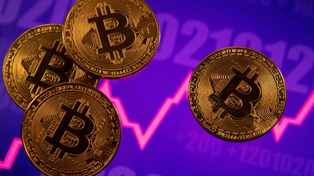 Giá trị đồng Bitcoin lần đầu vượt ngưỡng 62.000 USD