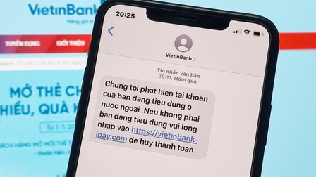 'Tôi nhận tin nhắn lừa đảo từ Vietinbanh'