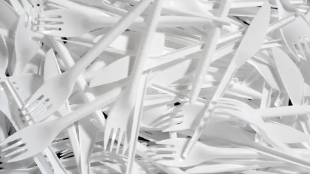 Các đồ nhựa dùng một lần không được sử dụng tại Australia từ năm 2025