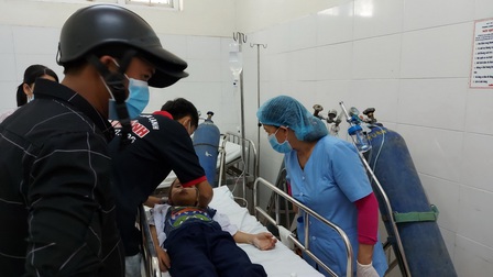 Đà Nẵng: 34 học sinh nhập viện do hít phải khí lạ từ đồ chơi