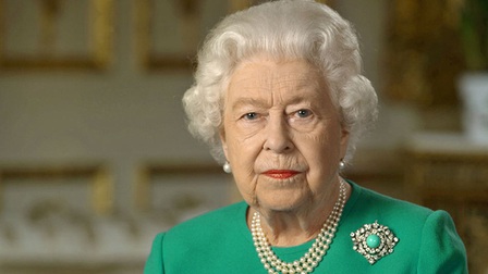 Nữ hoàng Anh 'lẻ bóng' đón sinh nhật lần thứ 95