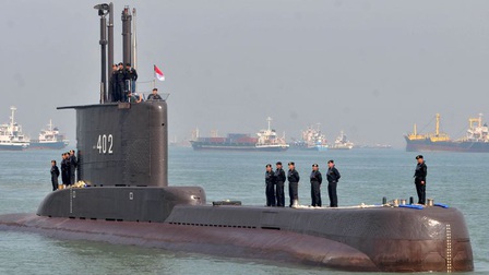 Indonesia chạy đua với thời gian để tìm kiếm tàu ngầm mất tích