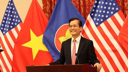 Việt Nam đề xuất hợp tác cùng Mỹ sản xuất vaccine COVID-19