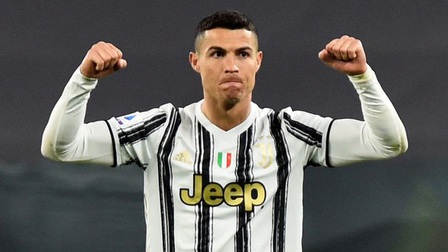 Juventus 2-1 Napoli: 'Lão bà' thắng trở lại