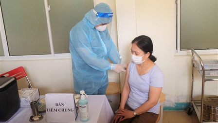 Nữ nhân viên Bệnh viện Đà Nẵng sốc phản vệ sau tiêm vaccine COVID-19