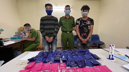Bắt hai đối tượng ở Sơn La, thu giữ gần 20.000 viên ma túy 