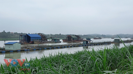 Phú Thọ: Cần siết chặt công tác quản lý hoạt động khai thác cát, sỏi trên sông Lô
