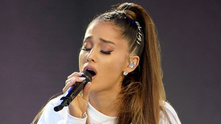 Ariana Grande vẫn chưa thôi đau buồn, 4 năm sau vụ đánh bom ở Manchester