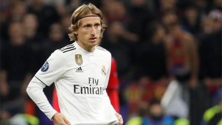 Luka Modric gia hạn với Real Madrid: '35 tuổi mà tôi thấy như mới 27'