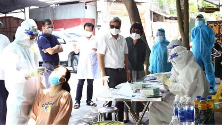 Bộ Y tế kiểm tra triển khai test nhanh tại Việt Yên, Bắc Giang