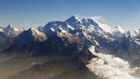 Một phụ nữ leo tới đỉnh Everest chỉ trong 26 giờ