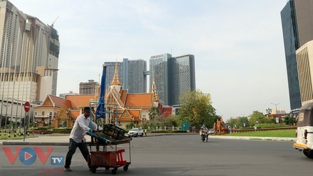 Thủ đô Phnom Penh ngày đầu dỡ bỏ lệnh phong tỏa