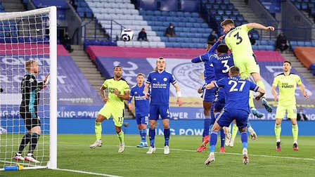 Leicester 2-4 Newcastle: Báo động đỏ cho chủ nhà
