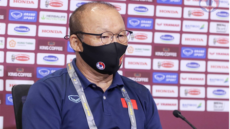 HLV Park Hang Seo bị cấm chỉ đạo trận Việt Nam vs UAE
