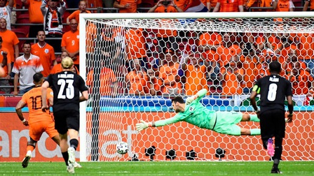 Hà Lan 2-0 Áo: Cơn lốc Cam giành vé vào vòng knock-out