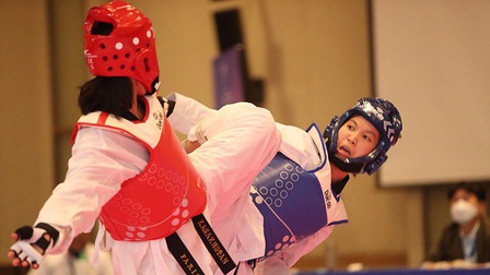 Võ sĩ Trương Thị Kim Tuyền giành Huy chương vàng Taekwondo châu Á 2021