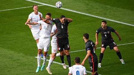 Croatia 1-1 CH Czech: Perisic cứu Croatia thoát thua