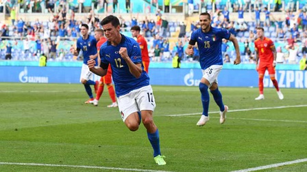 Italia 1-0 Wales: Azzurri dắt tay Xứ Wales vào vòng 1/8