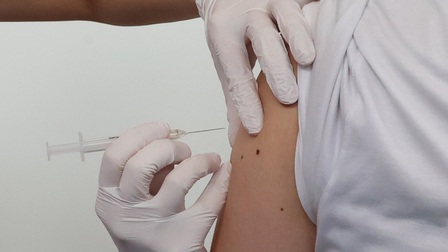 Hà Nội: Một trường hợp tử vong sau tiêm chủng vaccine phòng Covid-19